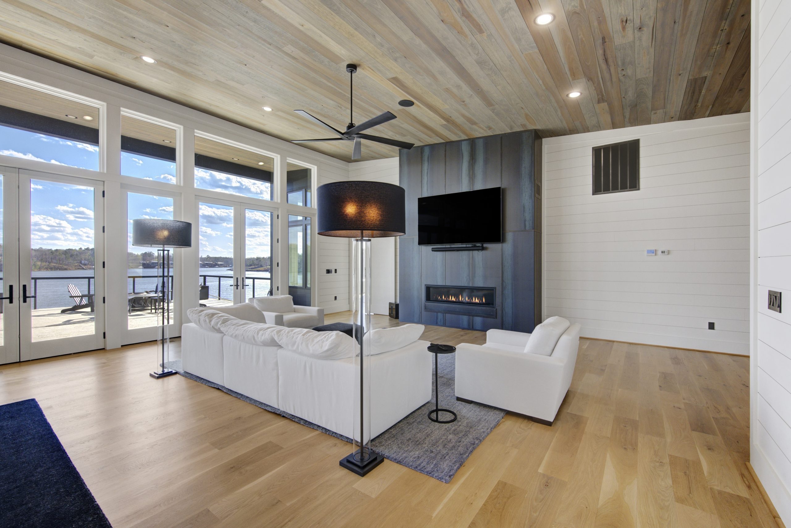 lake house architecture